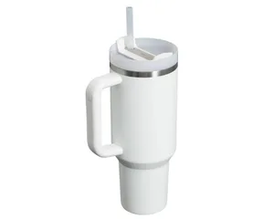 Stanley  Termos The Quencher H2.O FlowState Tumbler 1.18L