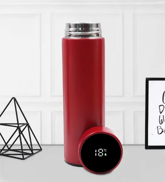Personalized Red Kit — detail