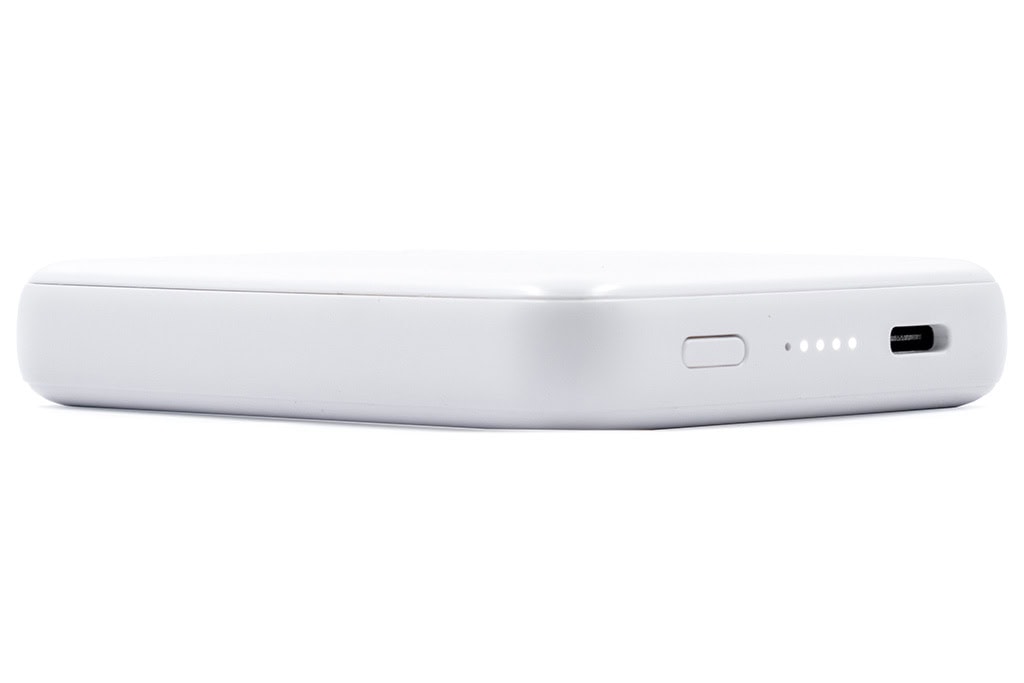 POWERCHARGE AIR ECO Beyaz MagSafe Uyumlu 5000 mAh 5W Kablosuz Powerbank