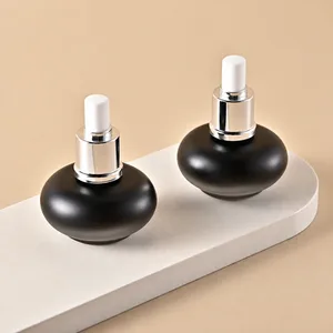 Siyah Oval Cam Damlalıklı Şişe – 30 ml