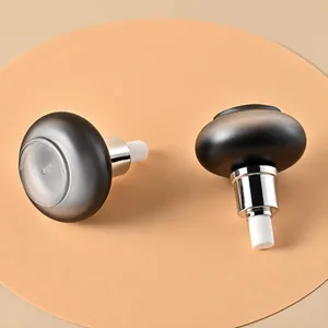 Siyah Oval Cam Damlalıklı Şişe – 30 ml