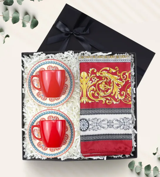2-Piece Ceramic Coffee Cup & Versace Model Satin Shawl Gift Set