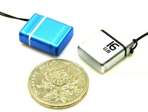 Super Mini USB Drive Flash Memory — detail
