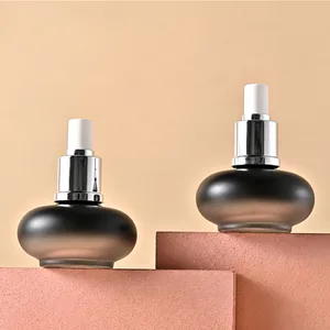 Siyah Oval Cam Damlalıklı Şişe – 30 ml