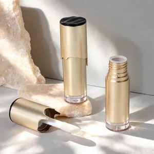 Taç Dalgalı Altın Kapaklı Lip Gloss ve Sıvı Allık Ambalajı – 5 ml