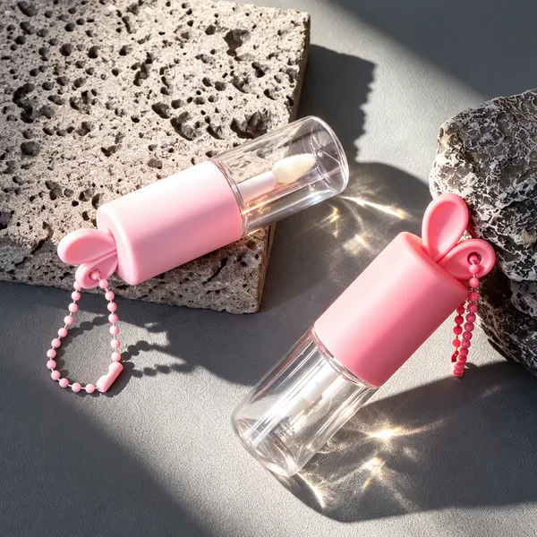 Tavşan Kulaklı Zincirli Pembe Lip Gloss Ambalajı – 9 ml (detay)