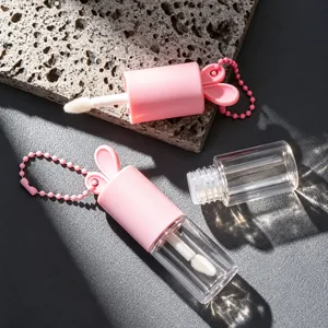 Tavşan Kulaklı Zincirli Pembe Lip Gloss Ambalajı – 9 ml