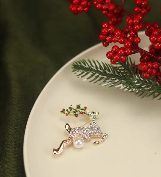 5 Pieces Brooch & Chocolate & Turkish Coffee New Year Gift (detail)
