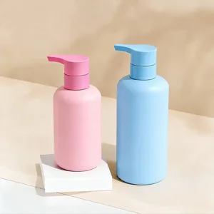 Geniş Eğrisel Başlıklı PET Banyo Pompa Şişesi