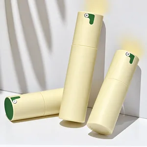 Gövdeye Entegre Eğimli Başlıklı PP Airless Şişe