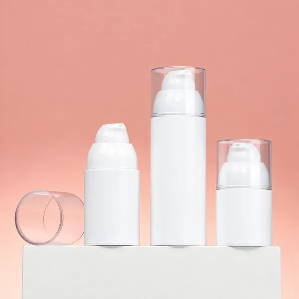 Beyaz Eğimli Pompalı PP Airless Şişe – 30 / 50 / 100 ml