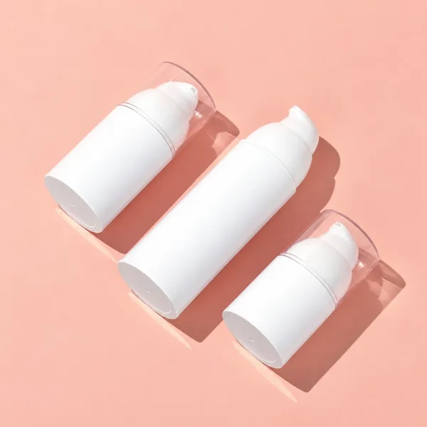 Beyaz Eğimli Pompalı PP Airless Şişe – 30 / 50 / 100 ml (detay)