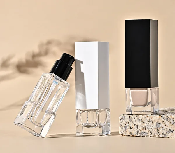 Uzun Kare Kapaklı Cam Fondöten Şişesi – 30 ml